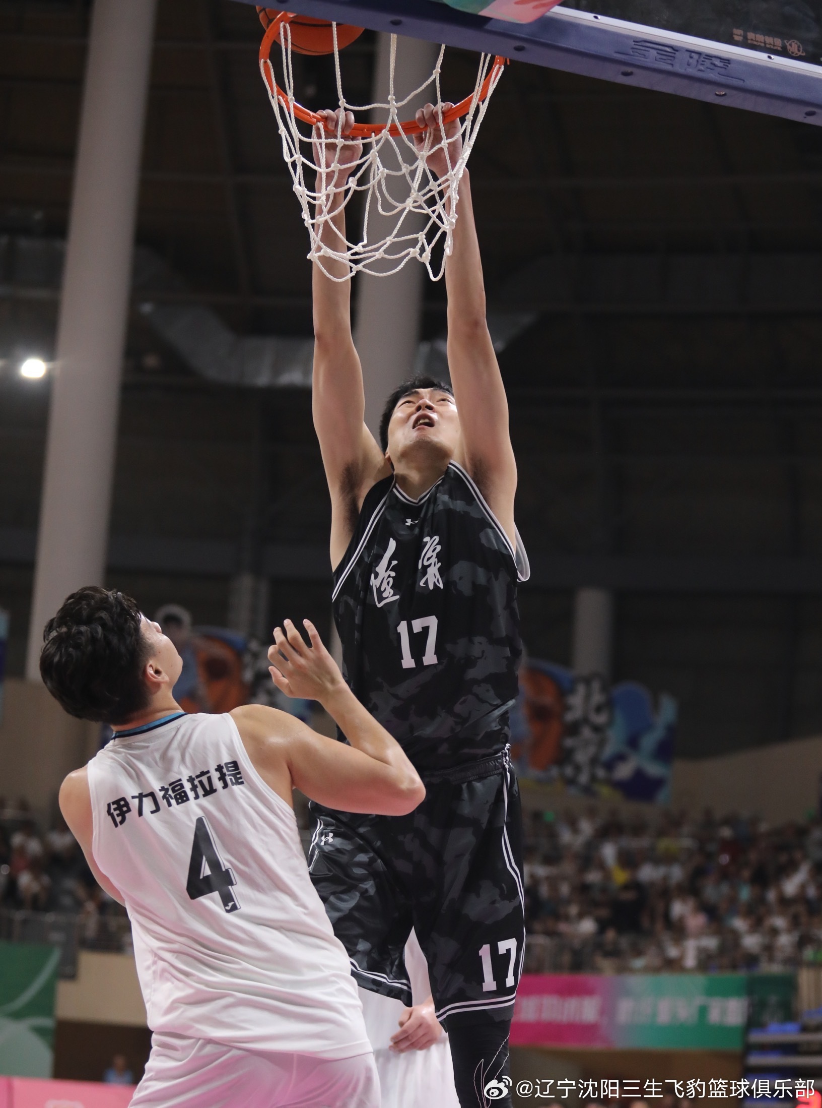 赛后体能课后，山东男篮战术微调备战CBA季后赛，压力陡增，团队化学反应显著的简单介绍