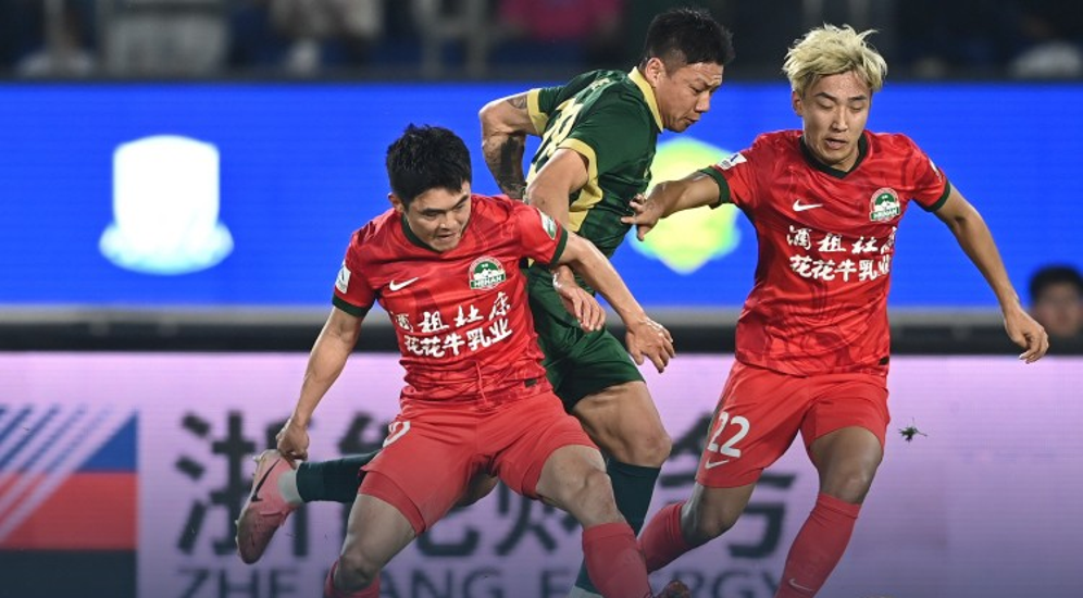 包含西甲冲刺阶段走向成谜，浙江队临场应变，球迷炸锅，轮换策略成焦点的词条