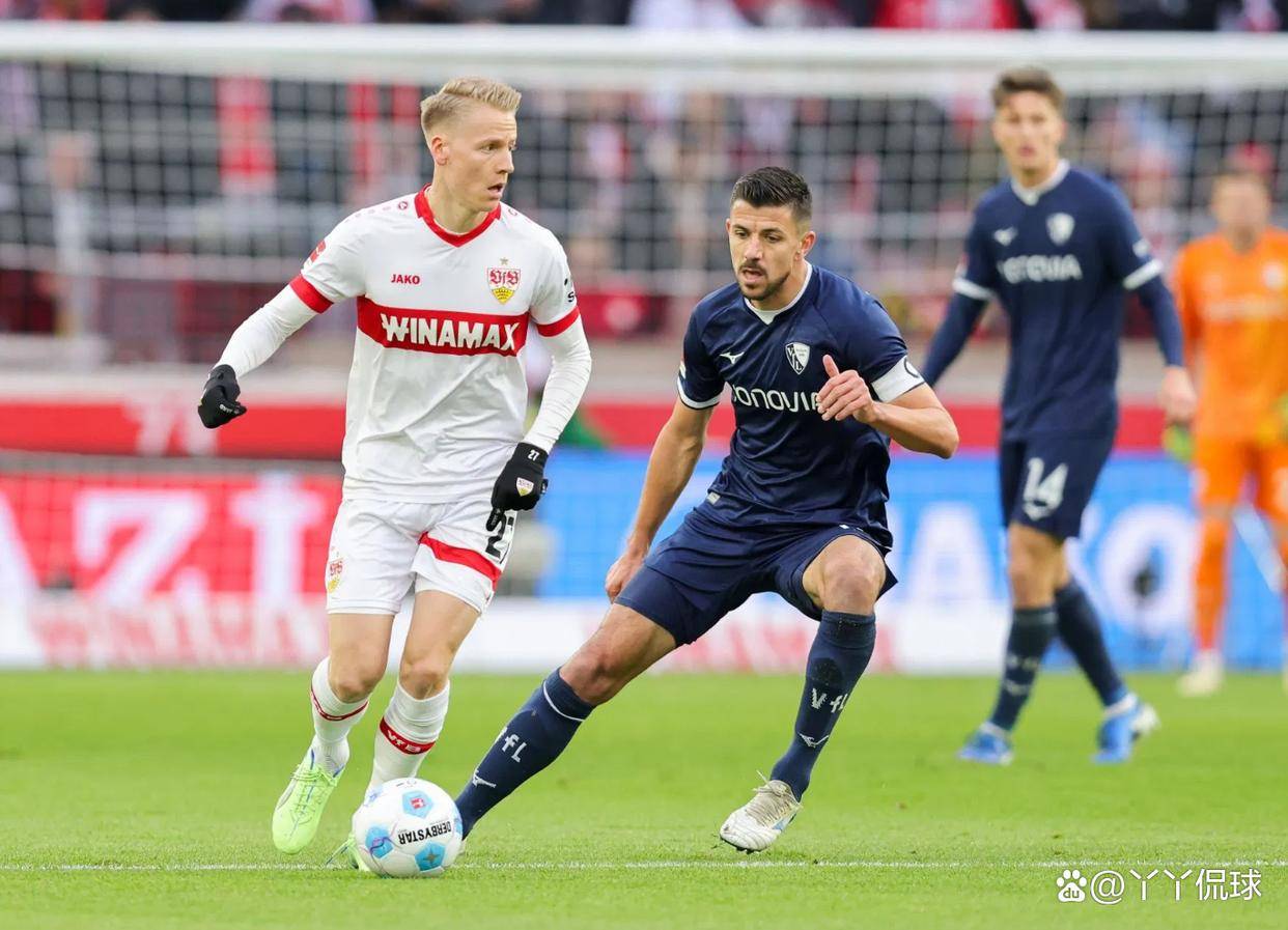 包含斯图加特迎德国杯关键赛；转会期门线救险；气氛紧张；球探报告显示潜力的词条