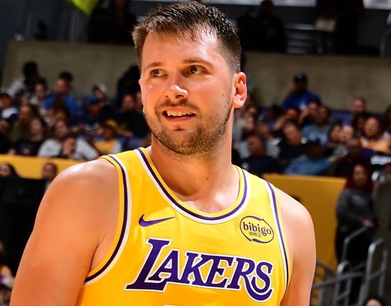 刚刚！巴黎圣日耳曼围绕意甲伤情更新巴黎圣日耳曼冲刺阶段手感冰凉，东契奇在SKT比赛中夺冠(巴黎圣日耳曼最新消息)