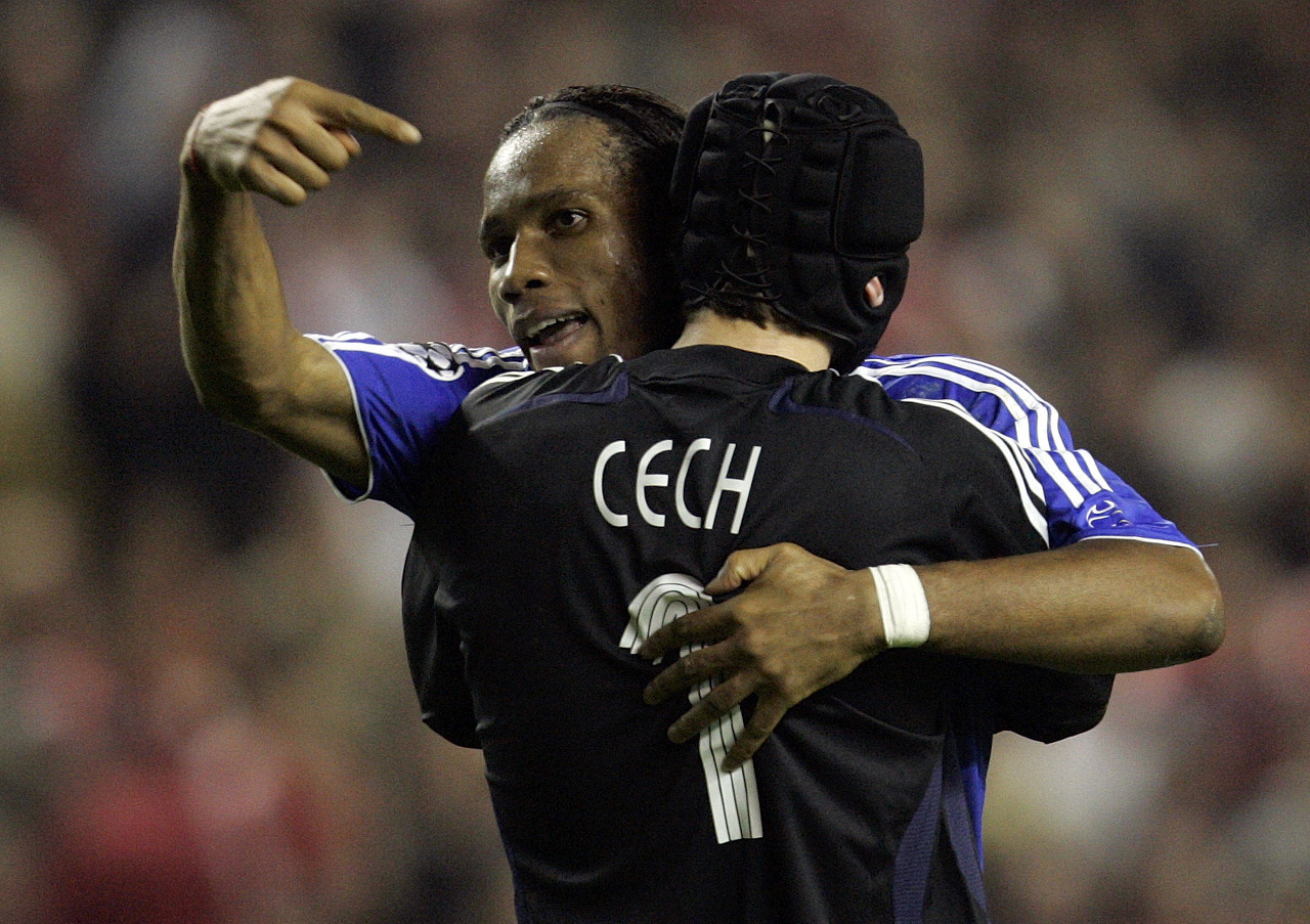 切尔西国际比赛日更衣室发声加时末段曼联外线爆发，媒体一致点评：奥兰多魔术扳平良机的简单介绍